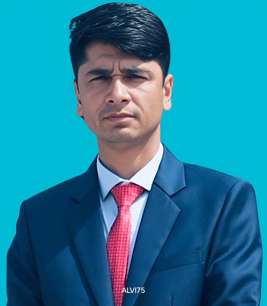 Shabbir Hussain - Tour Operations Manager KayinaatTrip